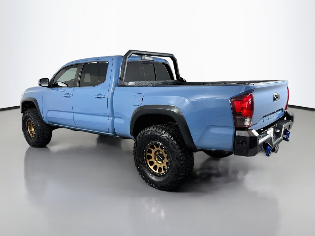 Used 2019 Toyota Tacoma TRD Off-Road AWD/4WD image 9