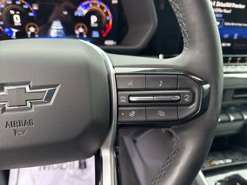 Used 2025 Chevrolet Colorado Trail Boss image 19
