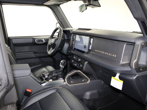 New 2025 Ford Bronco Badlands w/ Sasquatch Package image 28