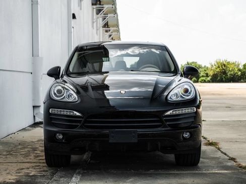 Used 2014 Porsche Cayenne S AWD/4WD image 13