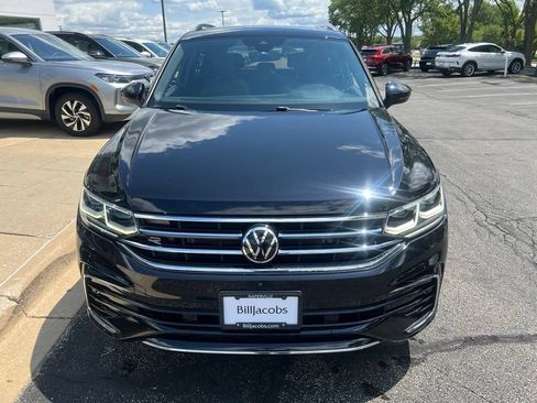 Used 2022 Volkswagen Tiguan SEL R-Line AWD/4WD image 9