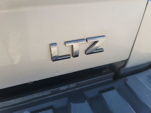 Used 2014 Chevrolet Silverado 1500 LTZ AWD/4WD image 7