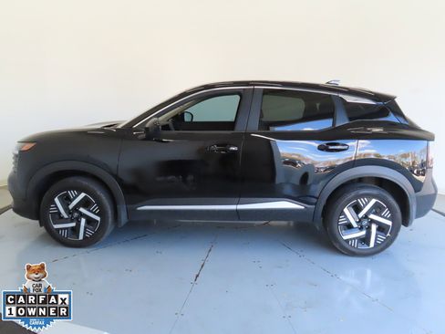 Used 2025 Nissan Kicks SV image 8
