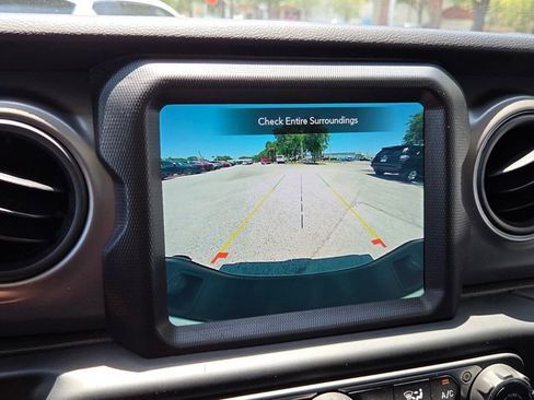Used 2021 Jeep Gladiator Sport AWD/4WD image 26