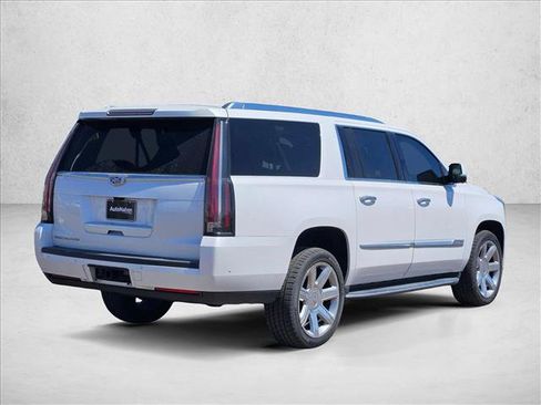 Used 2020 Cadillac Escalade ESV Premium Luxury AWD/4WD image 6