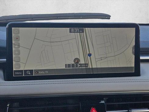 Used 2025 Genesis G70 2.5T image 15