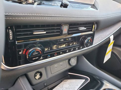 New 2026 Nissan Rogue Platinum w/ Platinum Premium Package AWD/4WD image 26