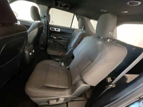 Used 2020 Ford Explorer XLT w/ Comfort Package AWD/4WD image 22