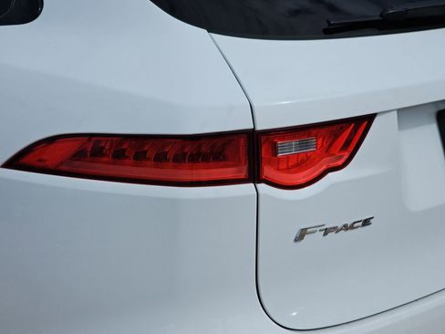 Used 2017 Jaguar F-PACE Premium AWD/4WD image 41