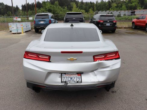 Used 2017 Chevrolet Camaro LT RWD image 6