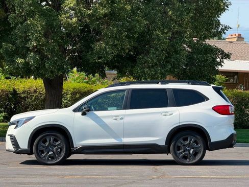 Used 2023 Subaru Ascent Onyx Edition AWD/4WD image 2