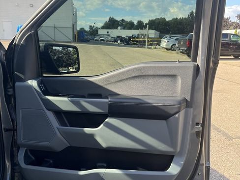 Used 2022 Ford F150 XLT w/ Trailer Tow Package image 29