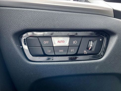 Used 2026 BMW 430i Coupe w/ Parking Assistance Package image 34