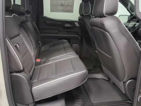 New 2026 GMC Sierra 1500 AT4X image 32