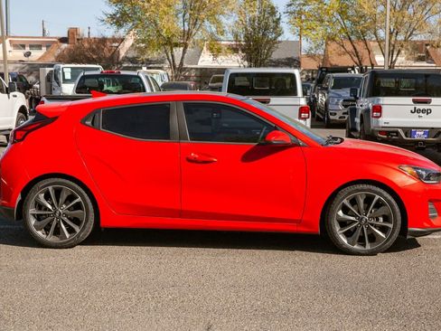 Used 2020 Hyundai Veloster 2.0 Premium image 5