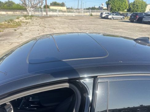 Used 2023 BMW 530e w/ M Sport Package image 19