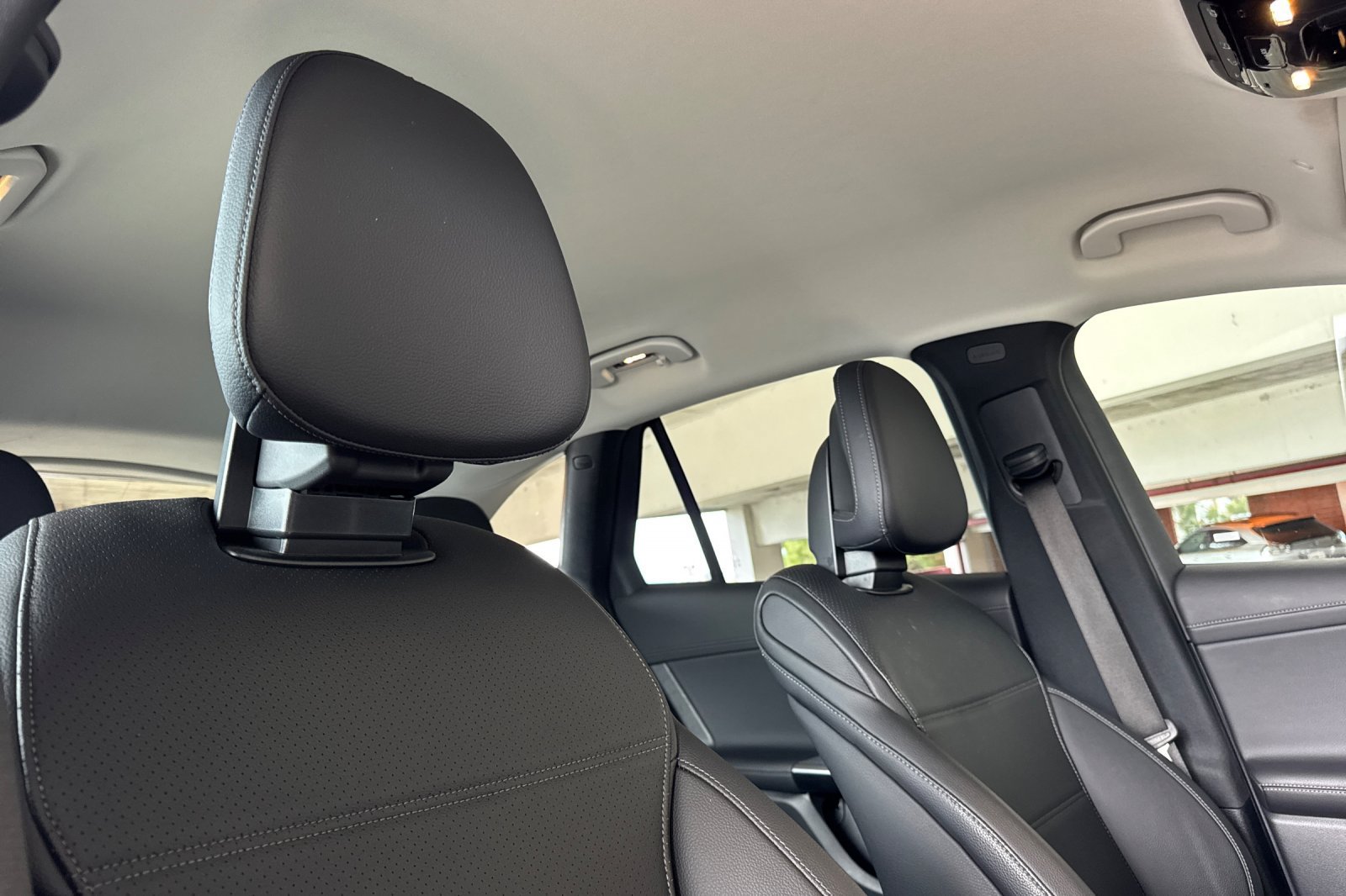 Used 2025 Mercedes-Benz GLC 350e 4MATIC image 20
