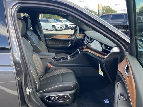 New 2025 Jeep Grand Cherokee L Summit image 29