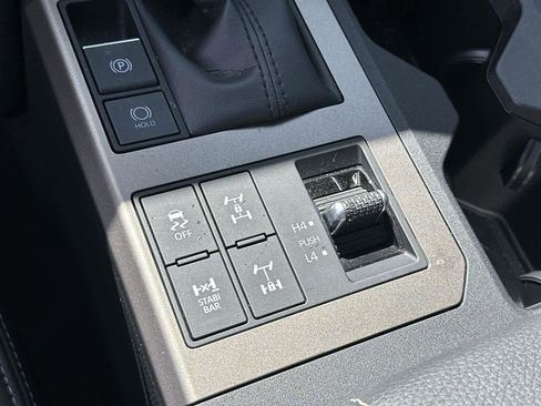 Used 2024 Toyota Land Cruiser image 27