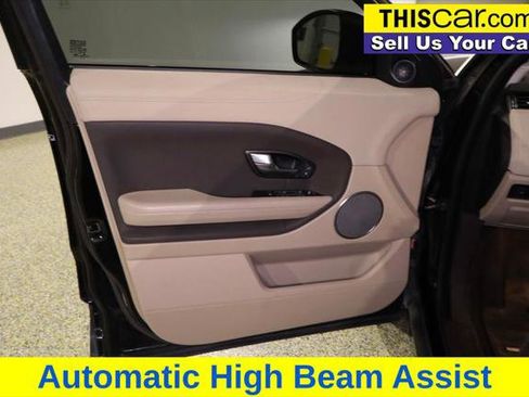 Used 2019 Land Rover Range Rover Evoque SE image 23