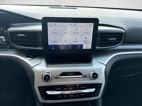 Used 2022 Ford Explorer XLT w/ Equipment Group 202A image 13