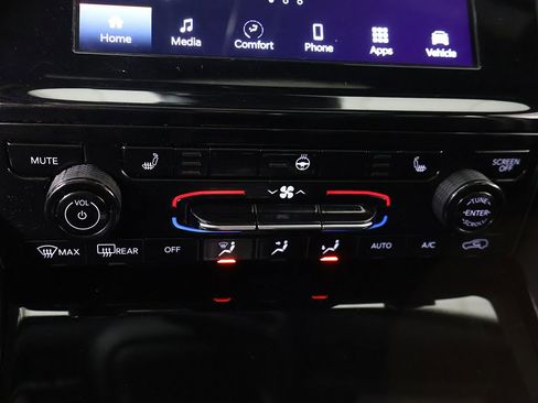 Used 2023 Jeep Grand Cherokee L Laredo AWD/4WD image 53