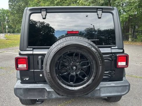Used 2019 Jeep Wrangler Unlimited Sport S AWD/4WD image 4