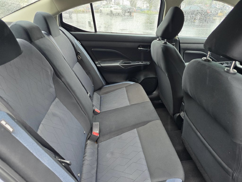 Used 2024 Nissan Versa SV FWD image 7
