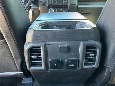 Used 2018 Ford F150 XLT w/ Equipment Group 302A Luxury AWD/4WD image 18