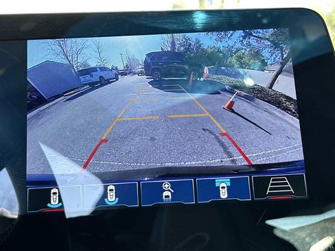 Used 2024 Chevrolet Corvette Stingray Preferred Cpe w/ Z51 Performance Package image 23