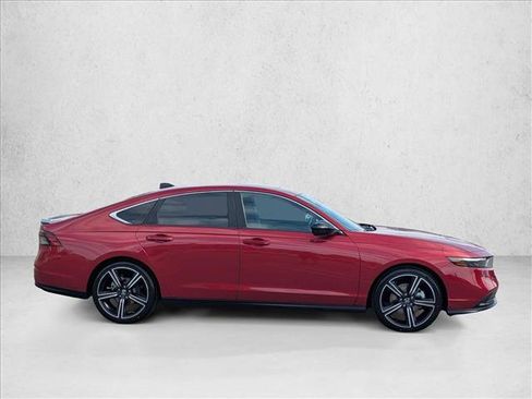 Used 2023 Honda Accord Sport image 4