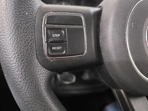 Used 2013 Jeep Compass Sport image 36