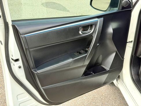 Used 2016 Toyota Corolla S FWD image 26