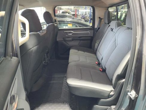 Used 2019 RAM 1500 Big Horn AWD/4WD image 6
