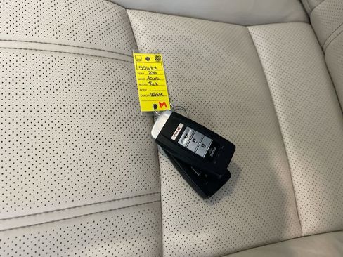 Used 2019 Acura RLX Sport Hybrid w/ Advance Pkg image 27