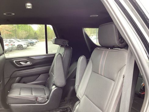 Used 2022 Chevrolet Tahoe RST w/ Sport Performance Package image 11