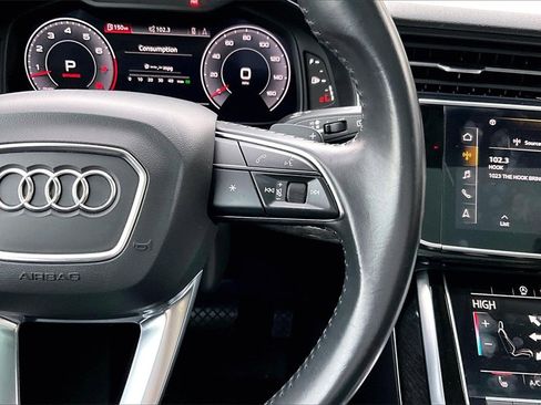 Used 2020 Audi Q7 3.0T Premium Plus image 11