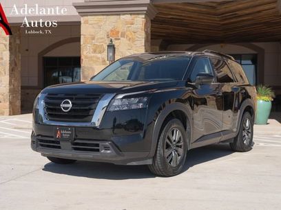 Used 2024 Nissan Pathfinder SV