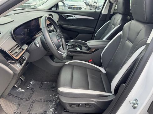 Used 2025 Buick Envision Sport Touring image 5