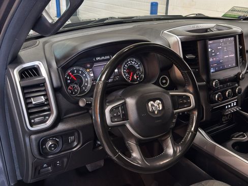 Used 2022 RAM 1500 Big Horn AWD/4WD image 18