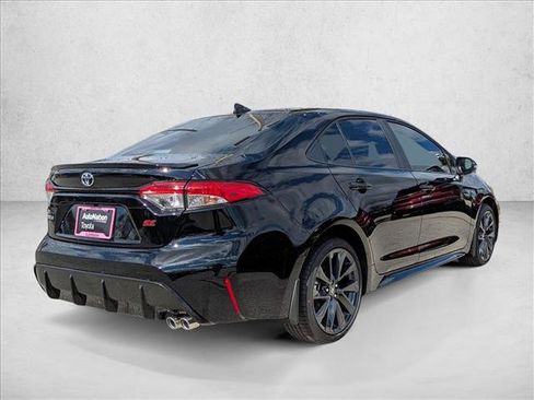 New 2026 Toyota Corolla SE image 2