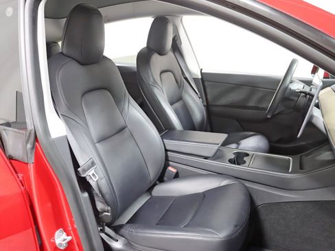 Used 2021 Tesla Model Y Long Range image 28