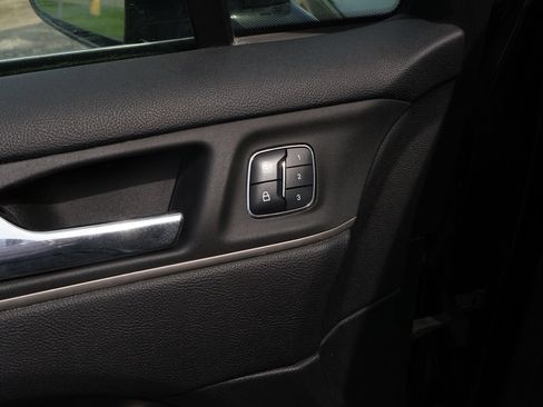 Used 2017 Lincoln MKC Reserve FWD image 18
