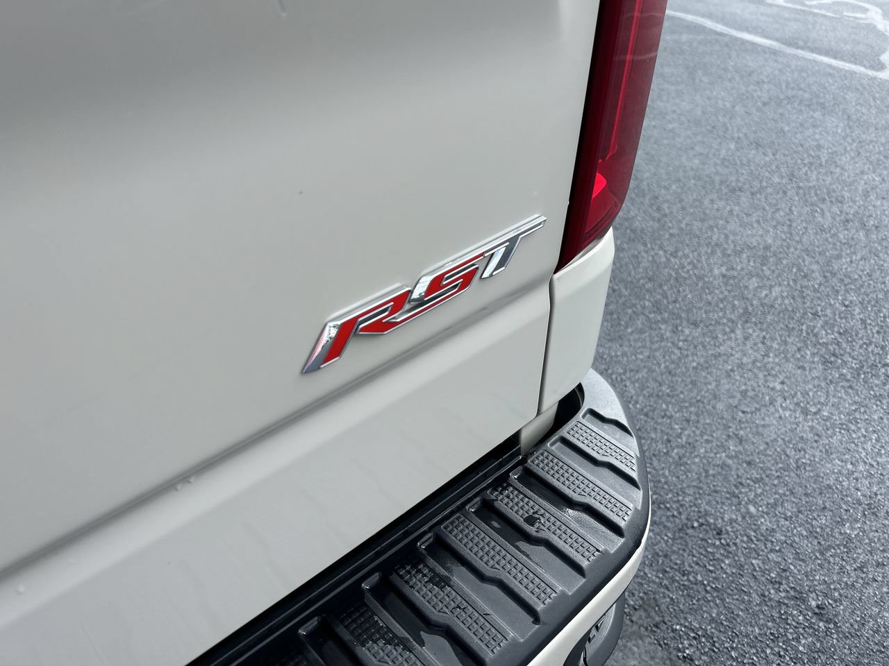Used 2026 Chevrolet Silverado 1500 RST AWD/4WD image 12