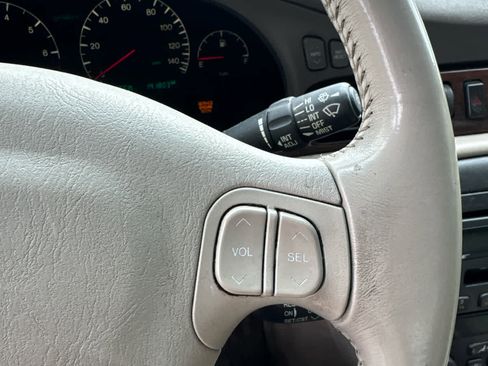 Used 2000 Cadillac Seville STS w/ Convenience Pkg image 22