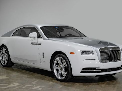 Used 2016 Rolls-Royce Wraith RWD image 6