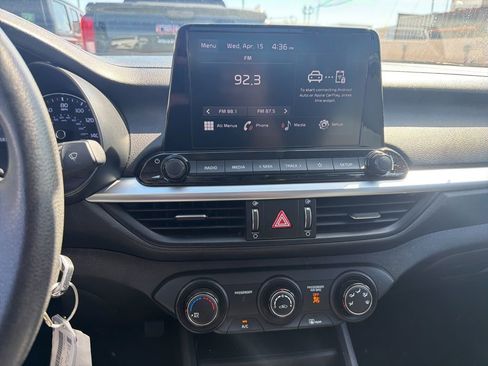 Used 2023 Kia Forte LXS w/ LXS Technology Package image 9