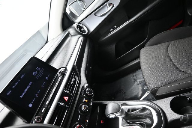 Used 2024 Kia Forte LXS w/ LXS Technology Package FWD image 19