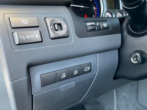 Used 2010 Lexus LX 570 4WD image 14