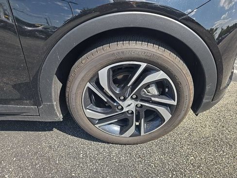 Used 2023 Chevrolet Bolt LT w/ Infotainment Package FWD image 15